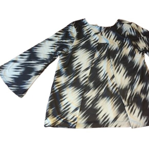 WEEKEND by SUZANNE BETRO | Long sleeve sweater - Picture 2 of 8